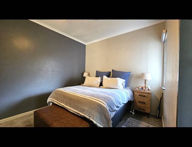 3 BEDROOM TOWNHOUSE FOR SALE IN MORELETA PARK